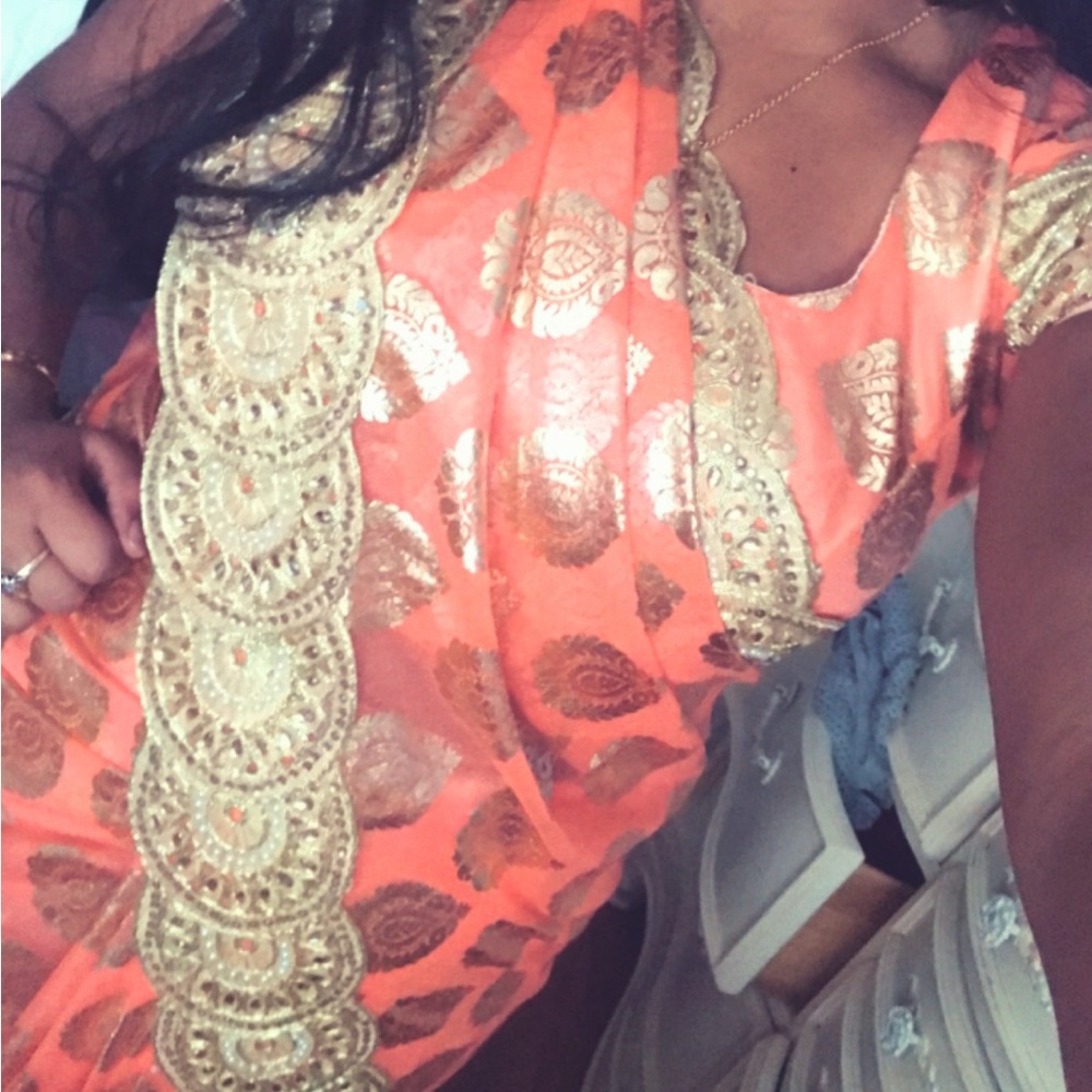 Elegant Peach & Gold Print Saree